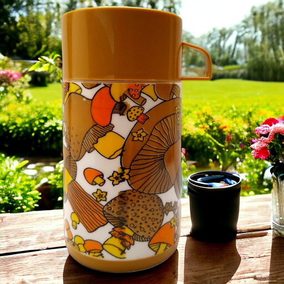 Aladdin Other - Rare Aladdin RetroThermos1970s Magic Mushroom Golden Brown Psychedelic Half Pint